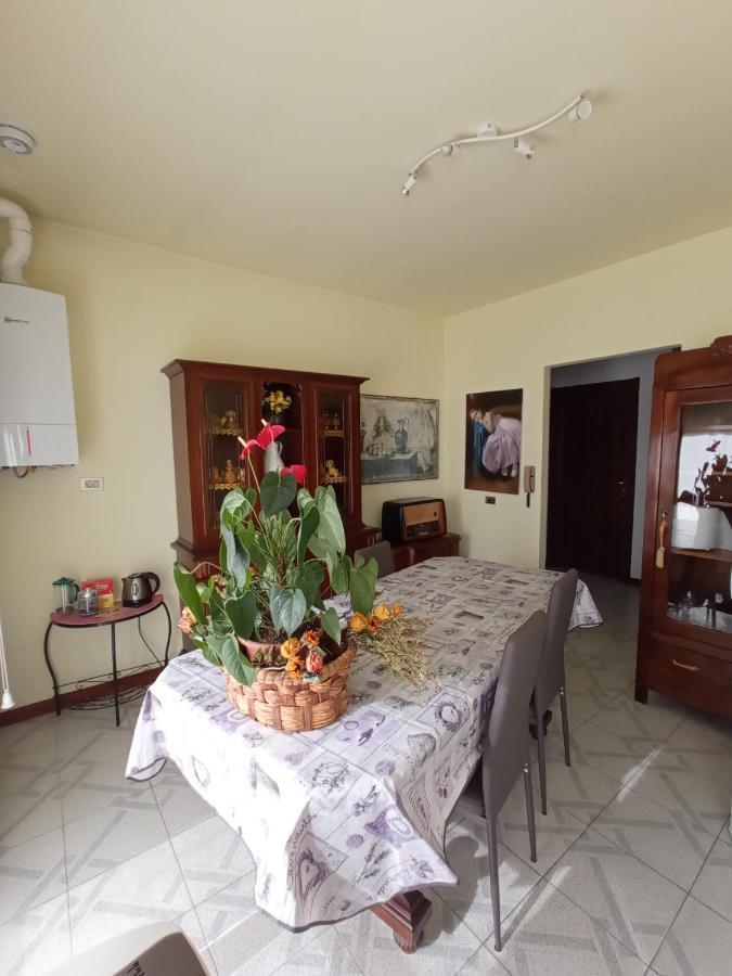 Casa Doretta - Camere Rooms ヴェローナ エクステリア 写真